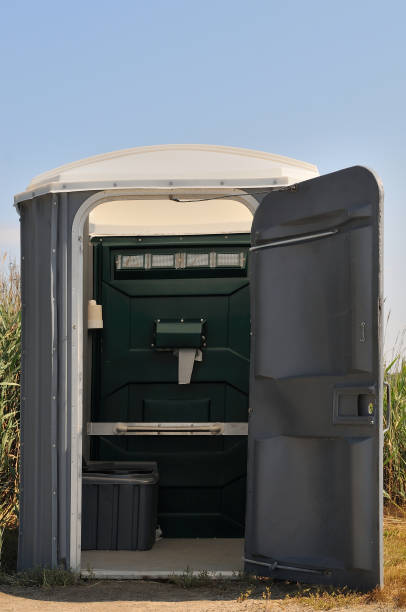 Best Porta potty rental near me  in Palo, IA