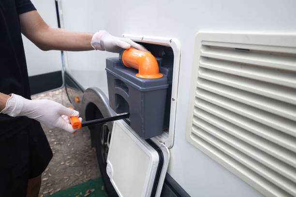 Portable Toilet Options We Offer in Palo, IA